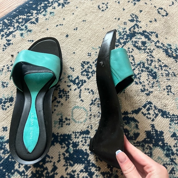 Nine West platform size 8 - Picture 2 of 3